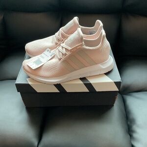Adidas Swift Run 1.0 Women's Casual Running Shoes Size 8 Pink White